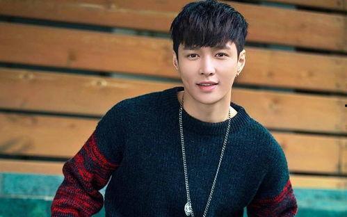 娱乐圈吃瓜直播间张艺兴,娱乐圈吃瓜直播间的焦点人物